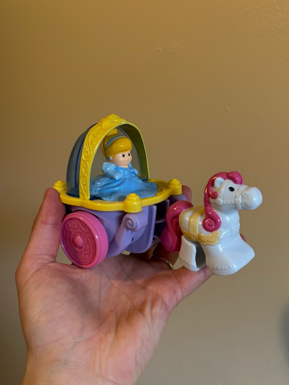 Fisher Price Klip Klop Cinderella & Carriage